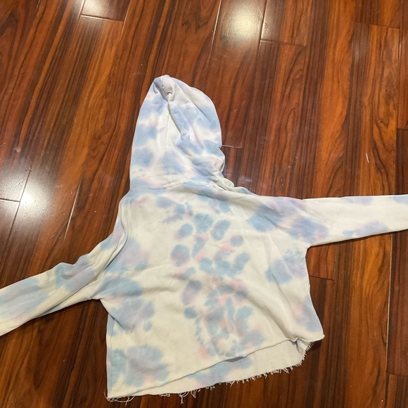 Guess girls cropped sweater - Picture 2 of 2